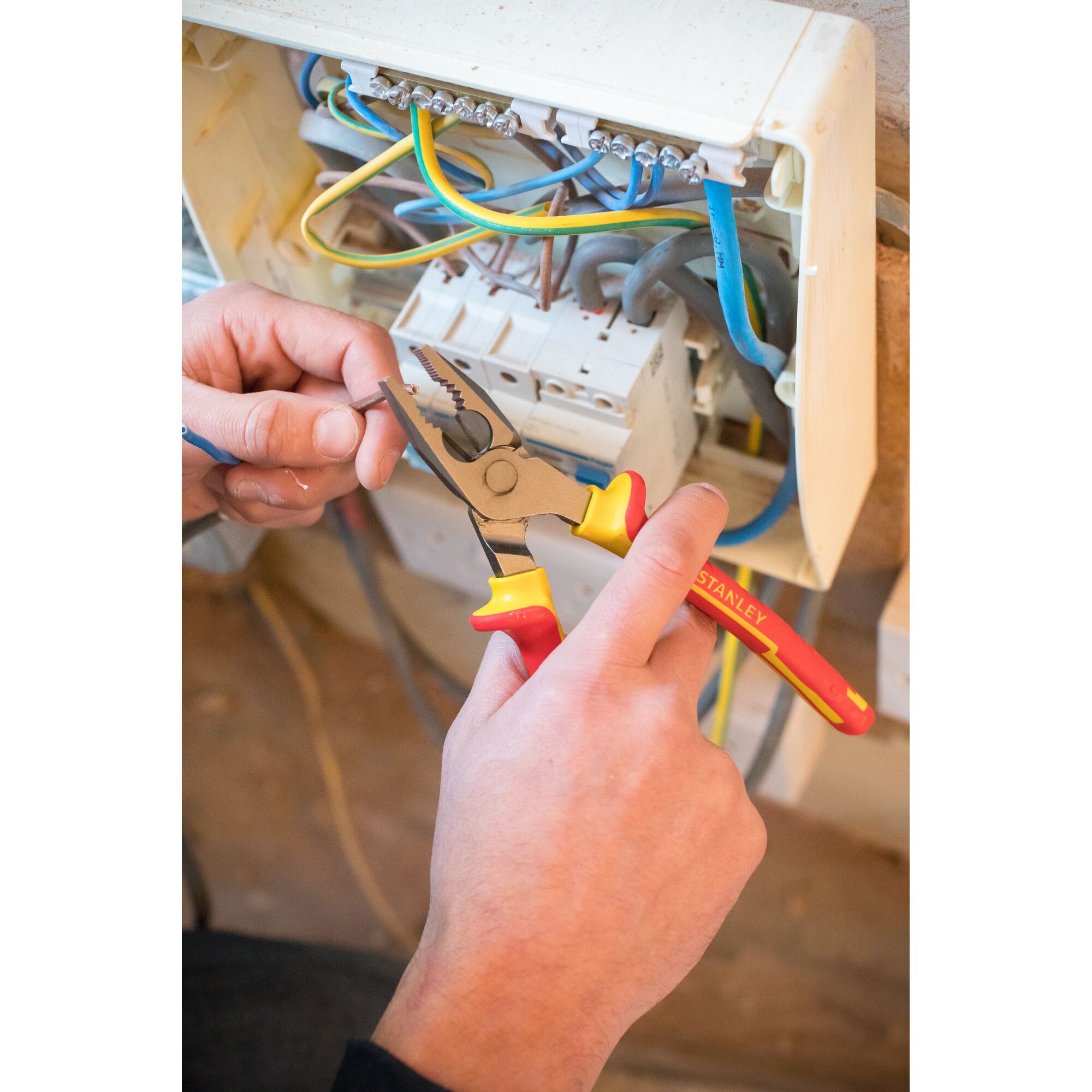 STANLEY® FATMAX® 180mm VDE Combination Pliers