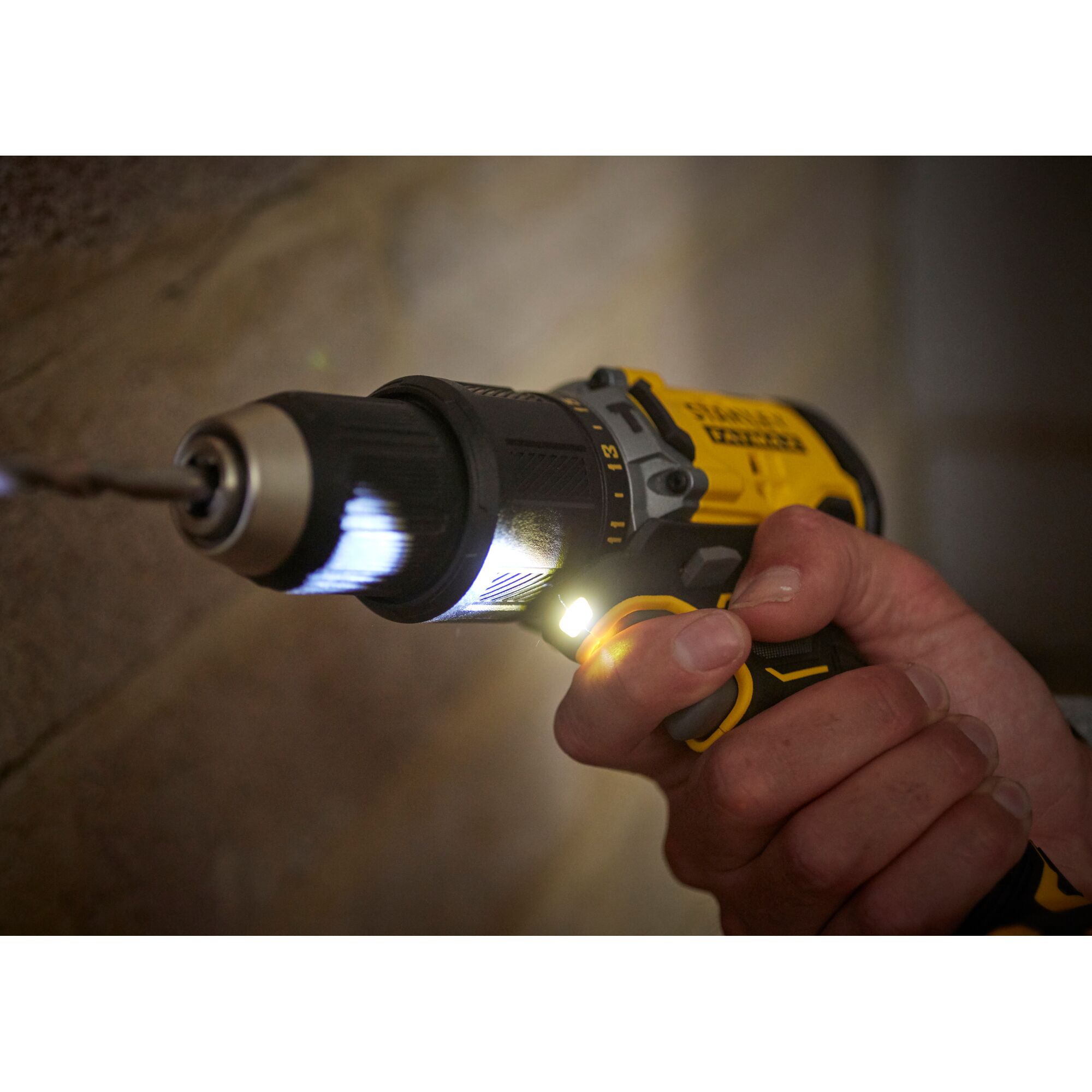20V Brushless Hammer Drill Kit in Crystal Box (100 pc.)