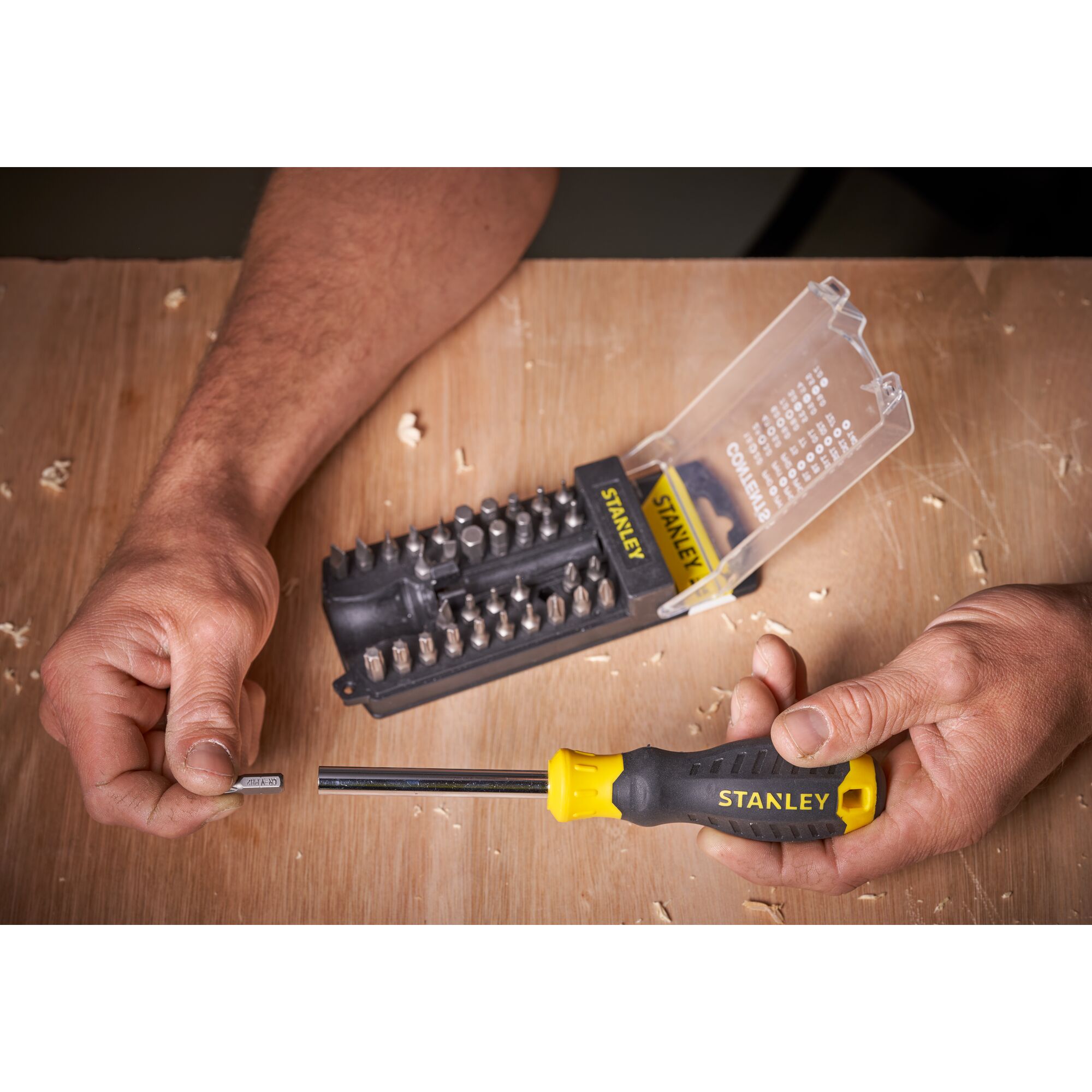 STANLEY® 35 Piece MultiBit Screwdriver Set Feature Image STANLEY® 35 Piece MultiBit Screwdriver Set Feature Image