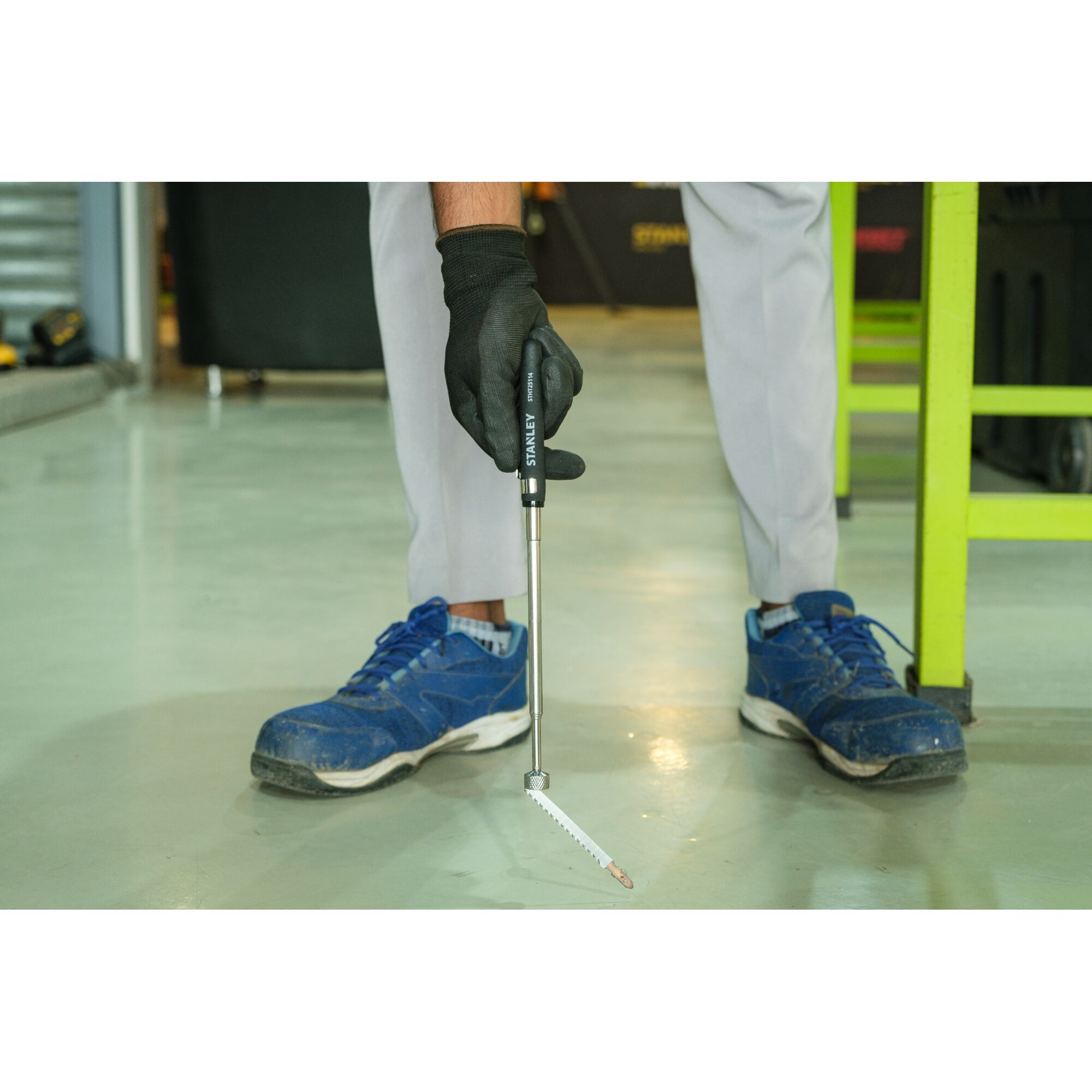 STANLEY® Magnetic Pick Up Tool
