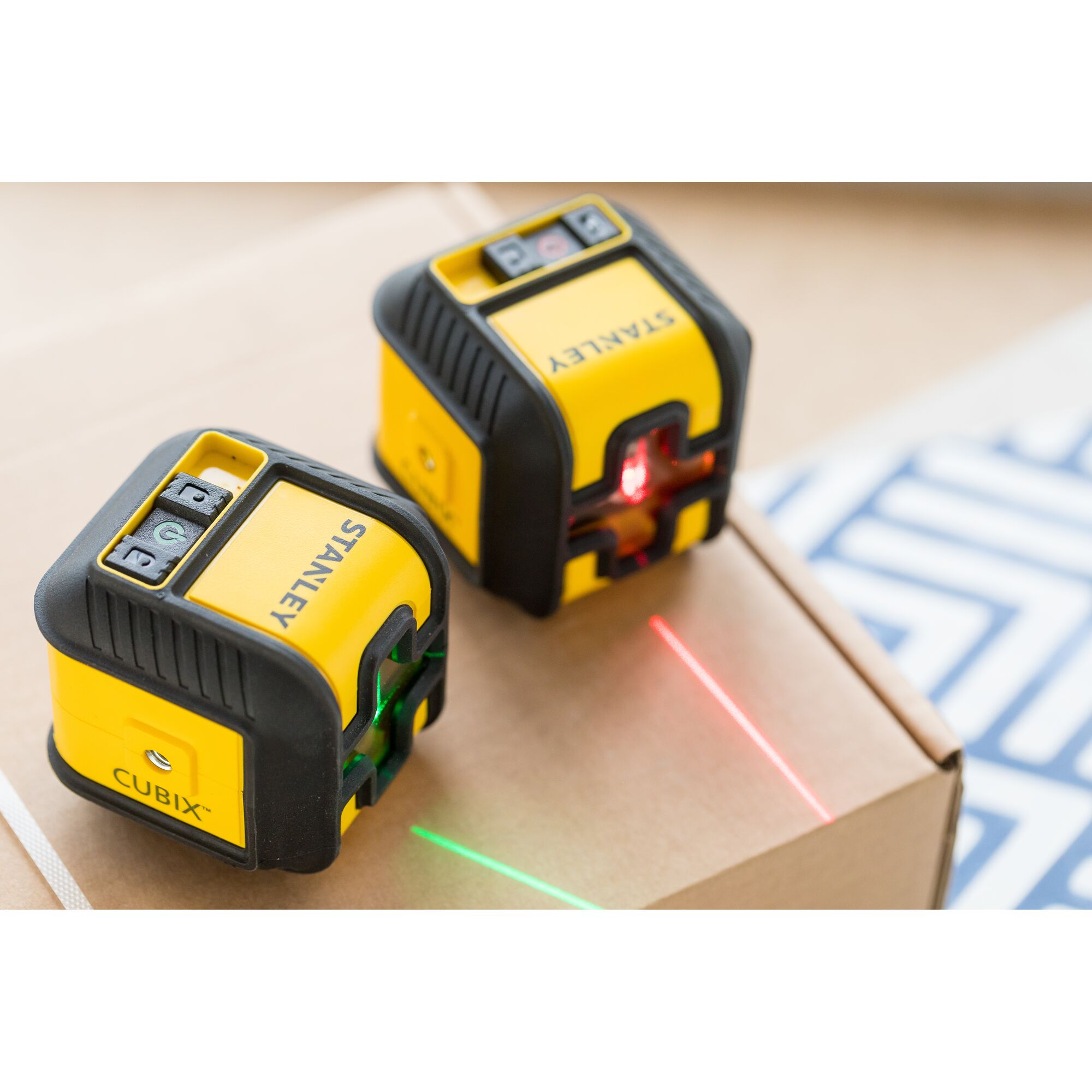 STANLEY® Cubix Cross Line Laser, Green | STANLEY