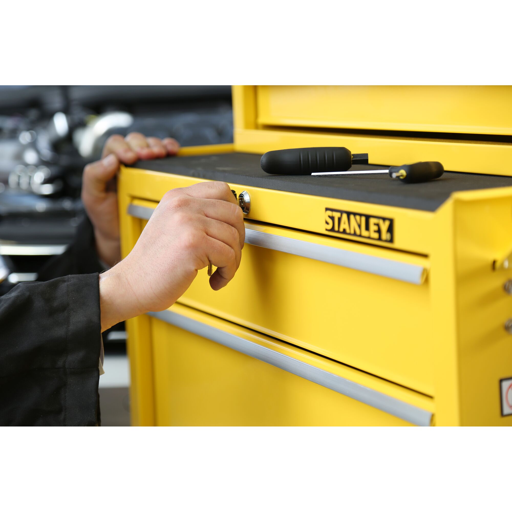 27 in. Metal Cabinet