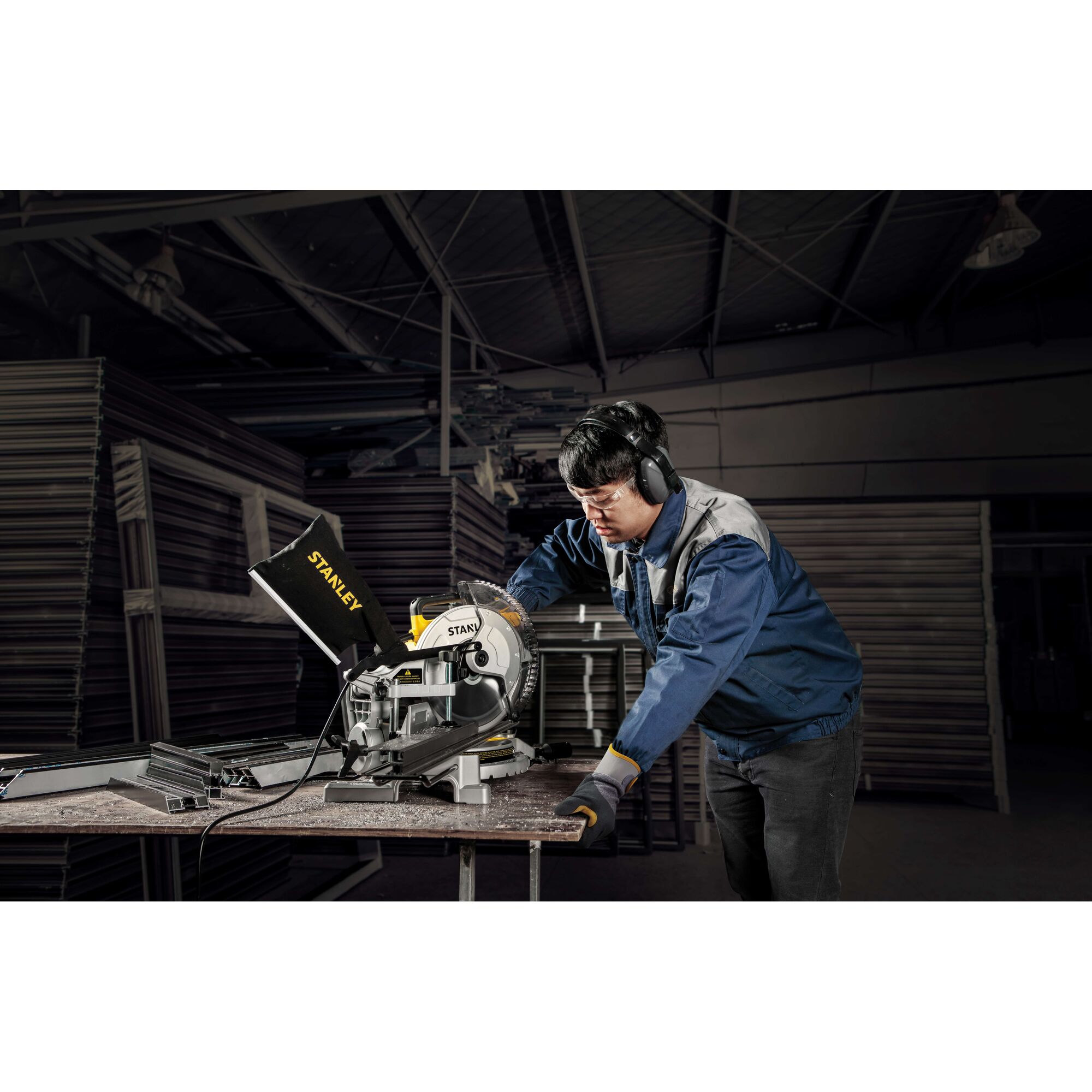 1600W 10 in. Compound Mitre Saw