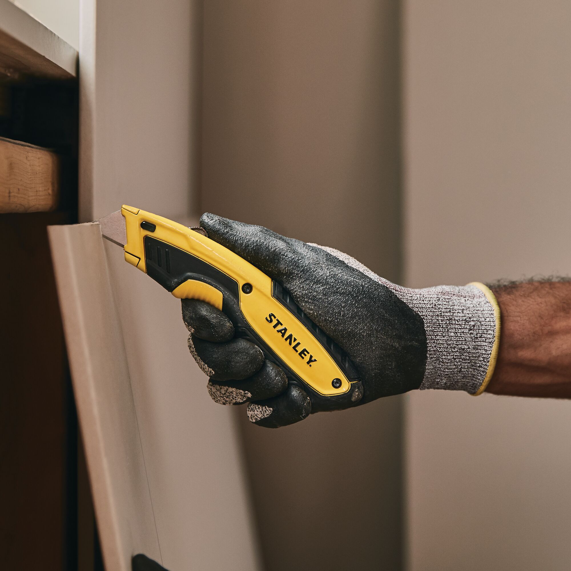 STANLEY® Premium Retractable Blade Utility Knife