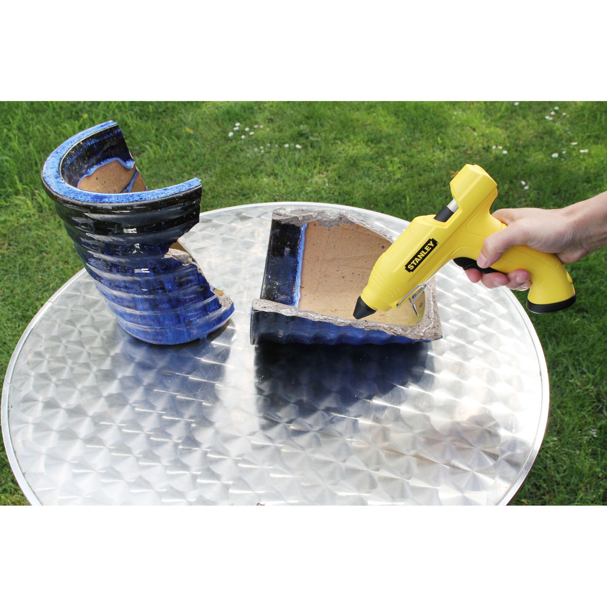 STANLEY® Cordless Glue Gun