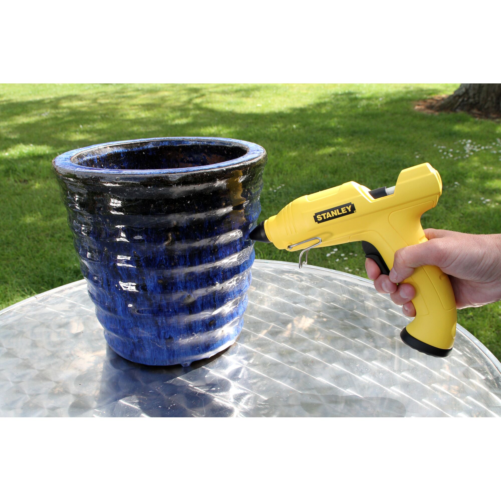 STANLEY® Cordless Glue Gun
