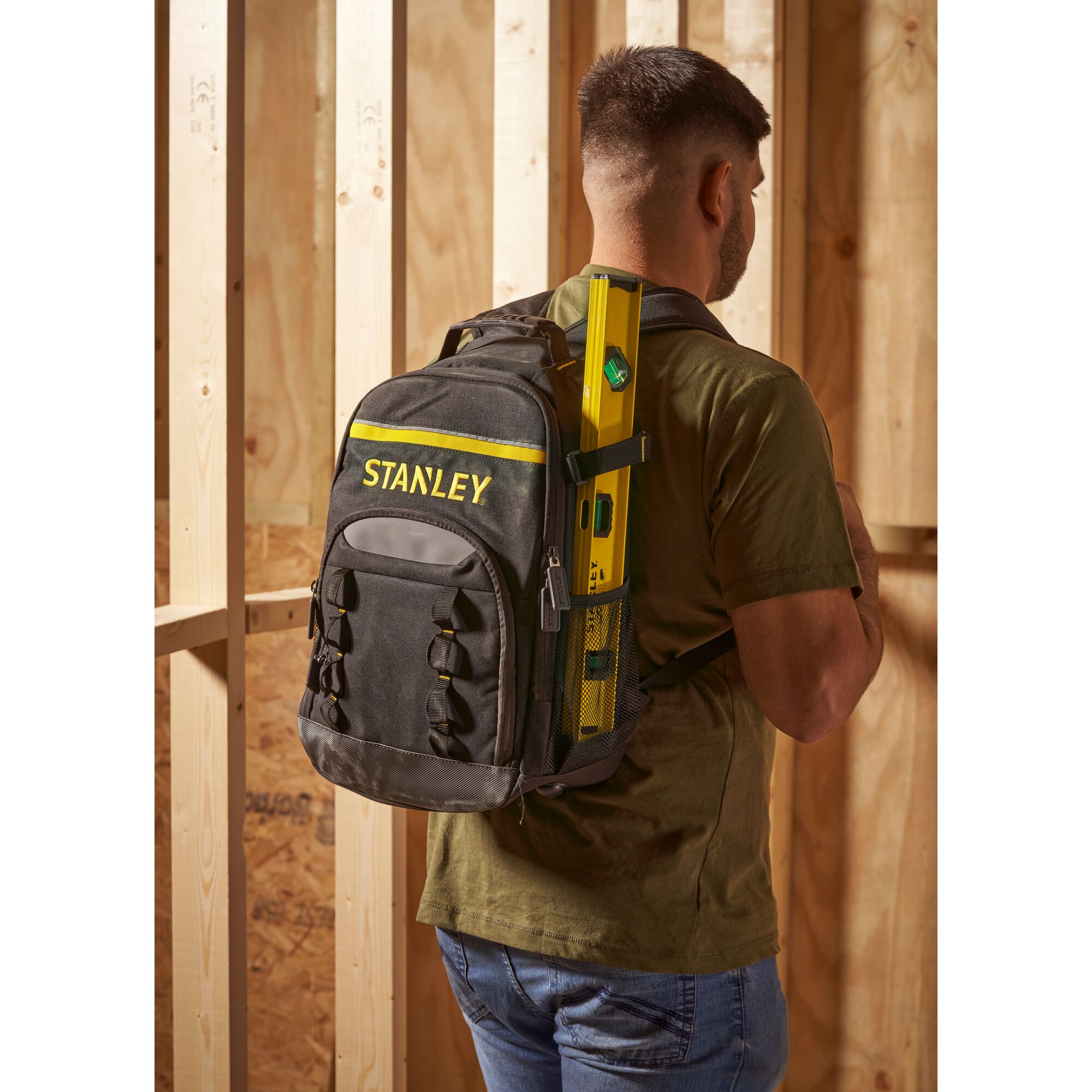 STANLEY® Bag on Wheels Application Shot
