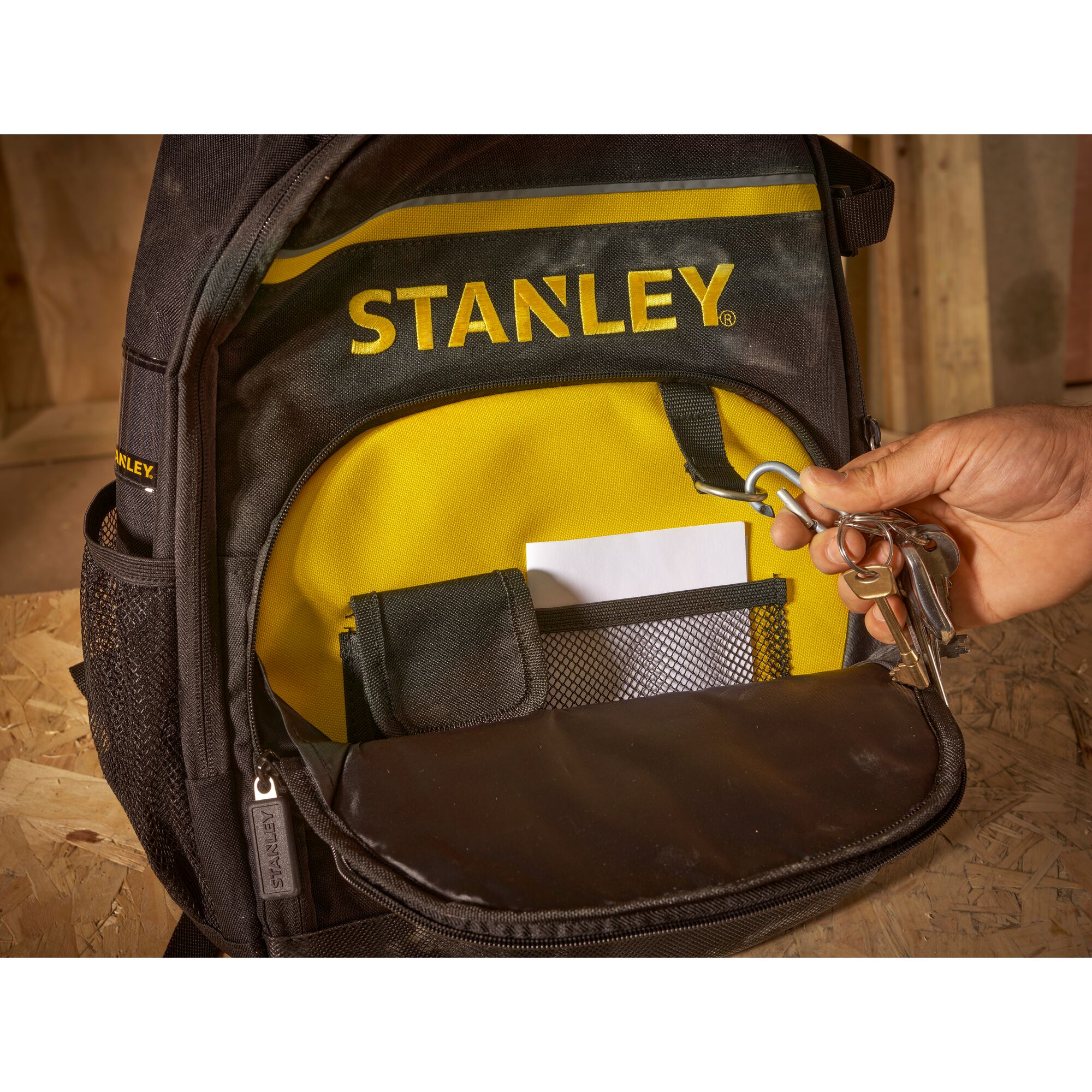 STANLEY® Bag on Wheels Application Shot